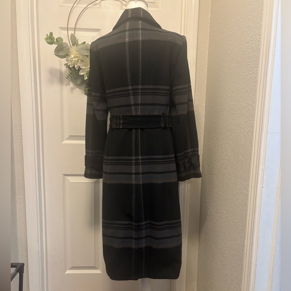 White House Black Market 
Black and Gray Plaid Trench Coat - Picture 5 of 9